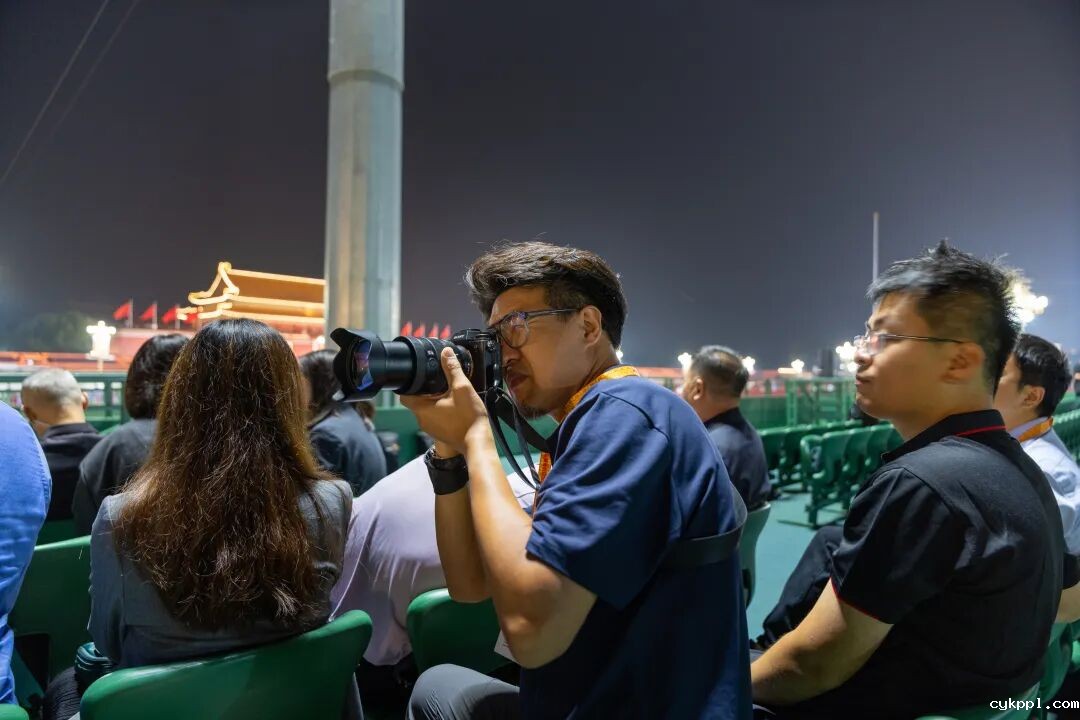 十年四赴阅兵场，今朝现场记辉煌！