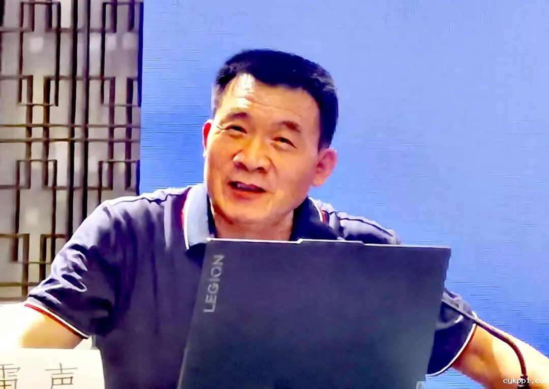 用“理论强基+案例研讨+实践淬炼”强“四力”