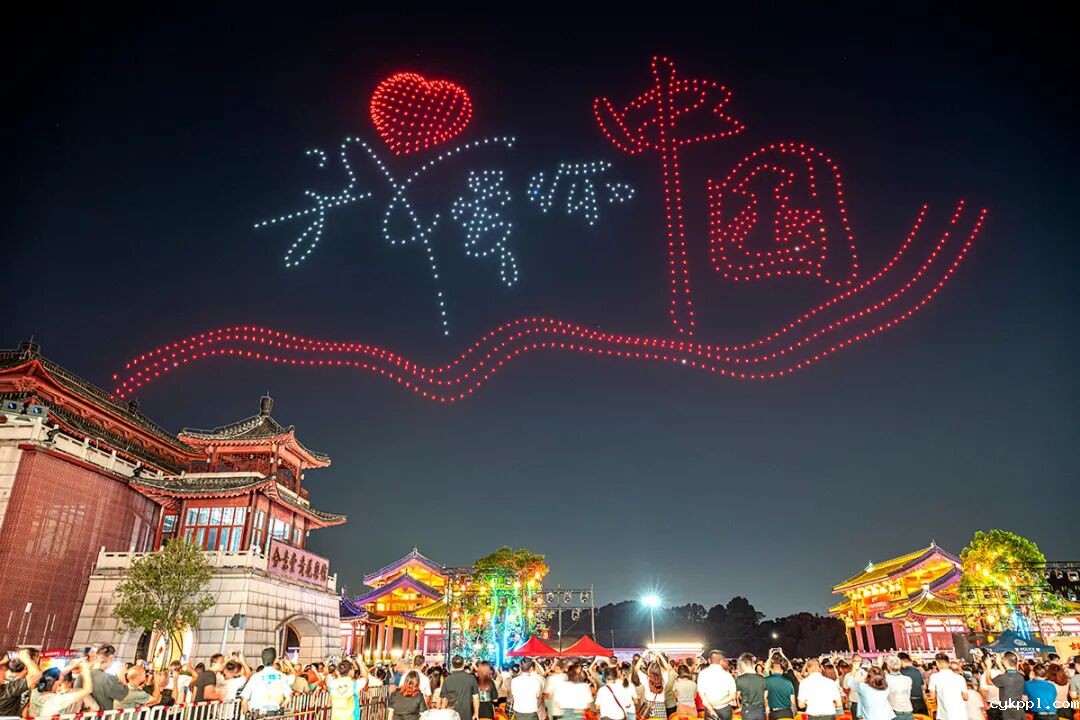 祖国的生日，人民的节日！新闻摄影记者用镜头记录这盛世繁华