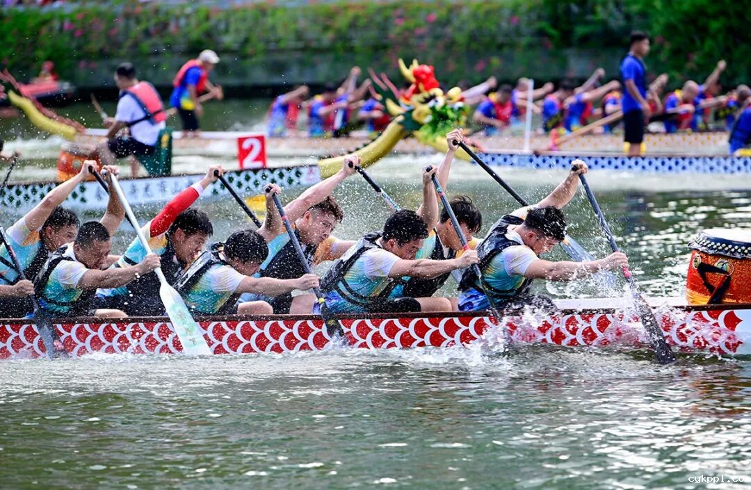 祖国的生日，人民的节日！新闻摄影记者用镜头记录这盛世繁华