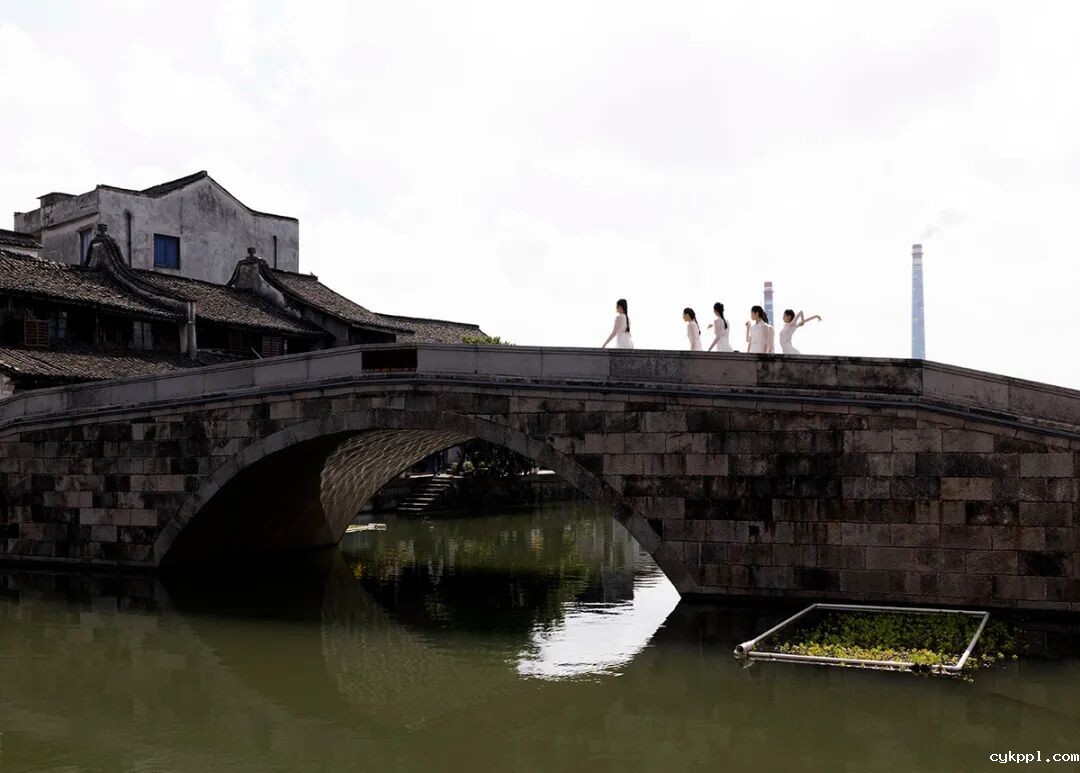 浙江德清：舞动江南古镇