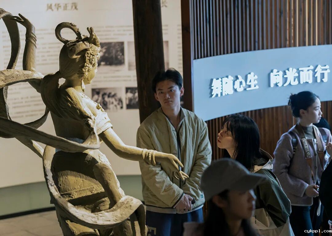 浙江德清：舞动江南古镇