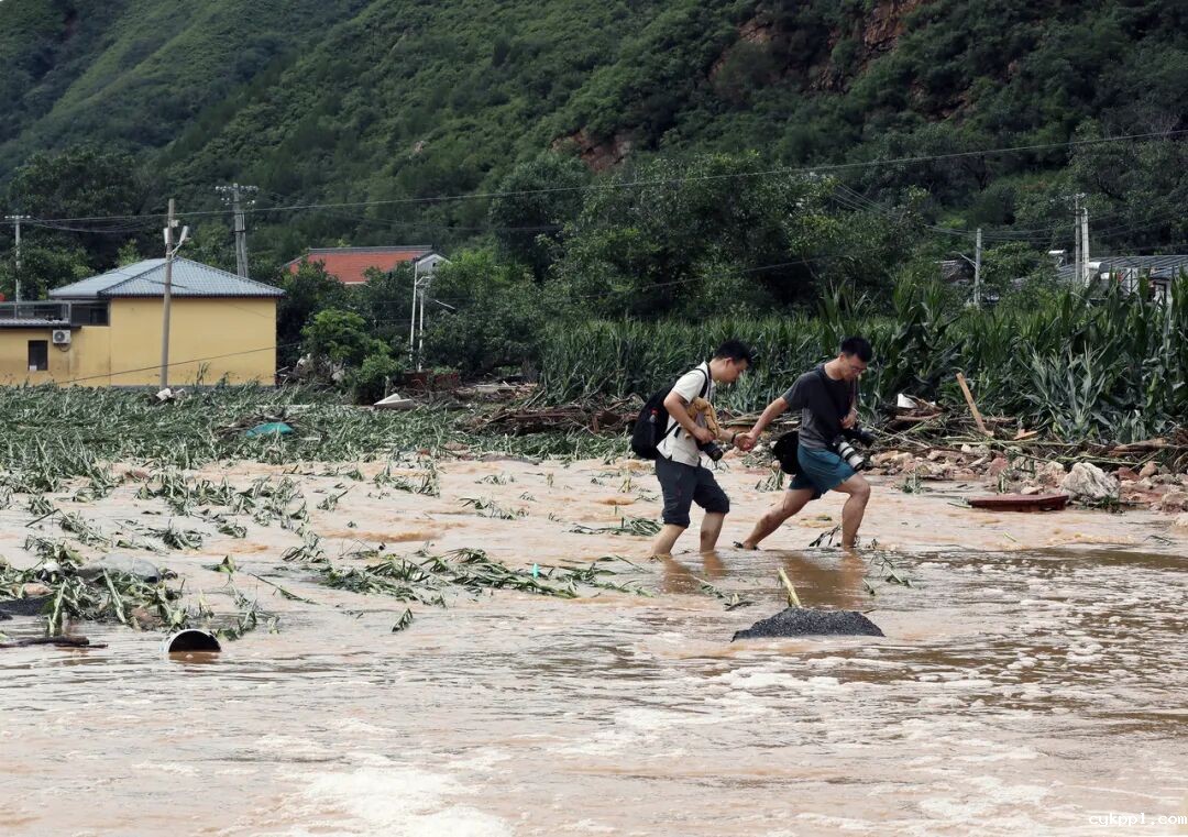我是记者·我在现场｜工人日报视觉视频部2025记者节特别策划