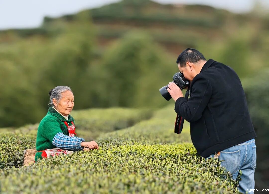 我是记者·我在现场｜工人日报视觉视频部2025记者节特别策划