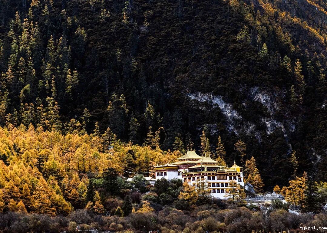 穿越冰峰 遇见稻城亚丁