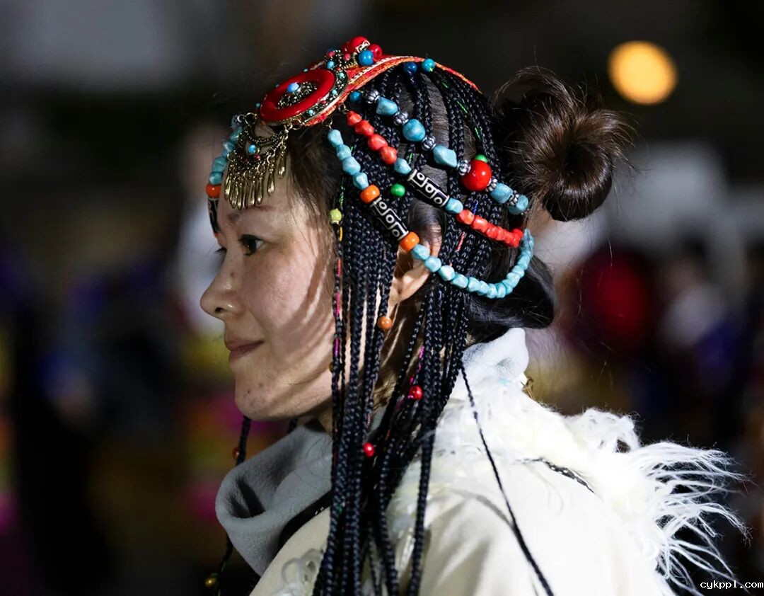 甘孜乡城：“活态”传统村落赋能乡村振兴