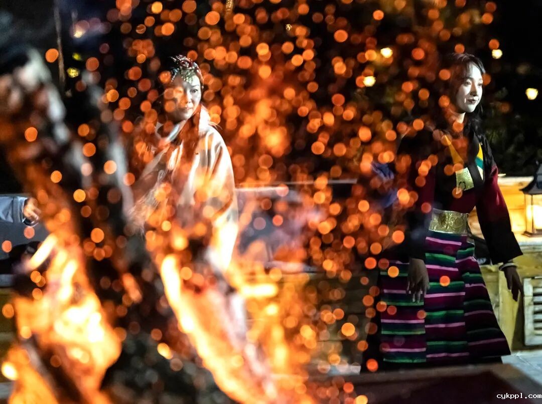 甘孜乡城：“活态”传统村落赋能乡村振兴