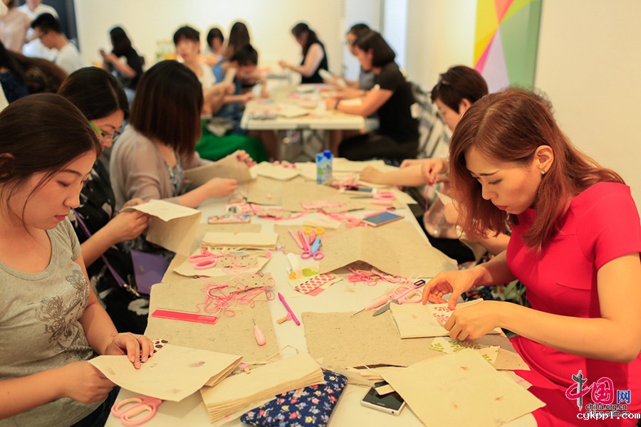 傣纸工艺：来自西双版纳的古老造纸术