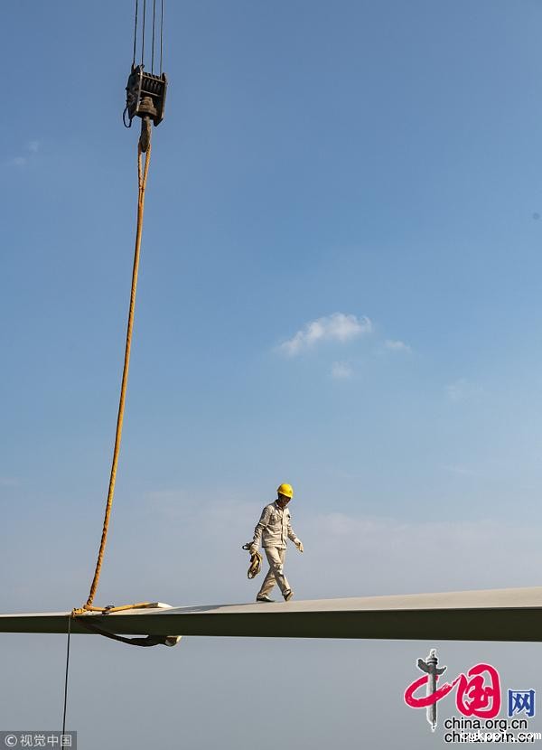 大山深处的风电人