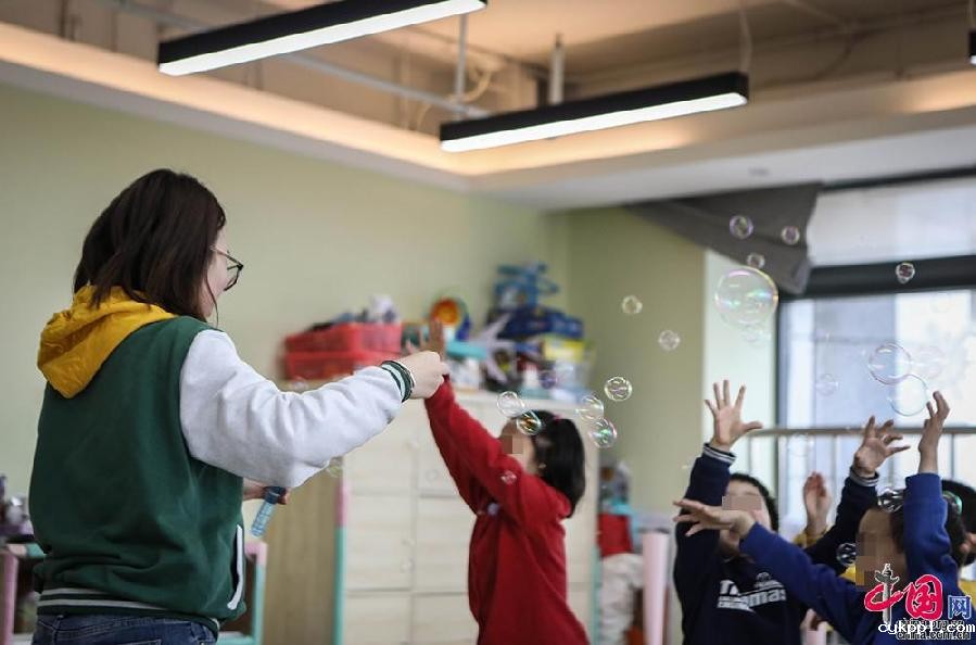 守护“来自星星的孩子”