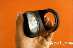 潜望镜能偷拍！超强造型搞怪镜头已发布