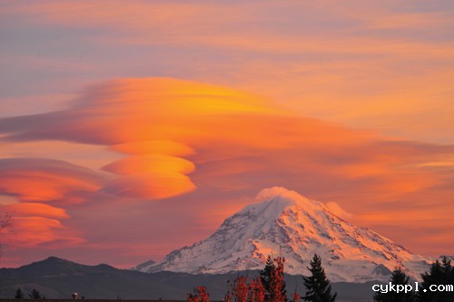世界十大罕见云朵