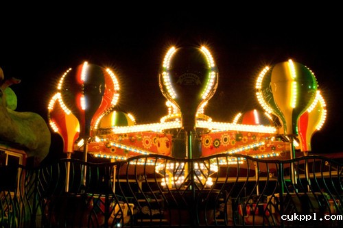 五分钟教你拍摄夜景光绘照片