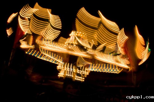 五分钟教你拍摄夜景光绘照片