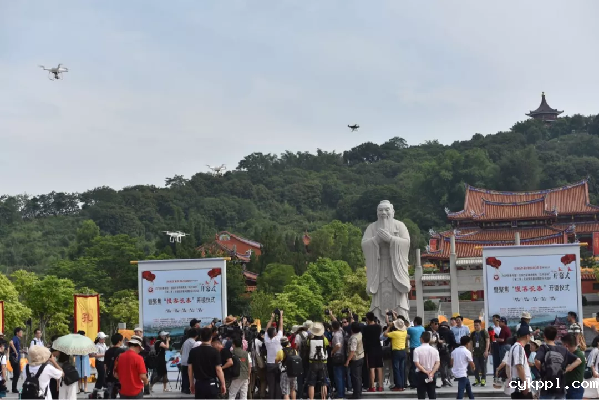2018年百家媒体聚焦“花样漳州” 摄影采访活动在漳州举行 2018年百家媒体聚焦“花样漳州” 摄影采访活动在漳州举行