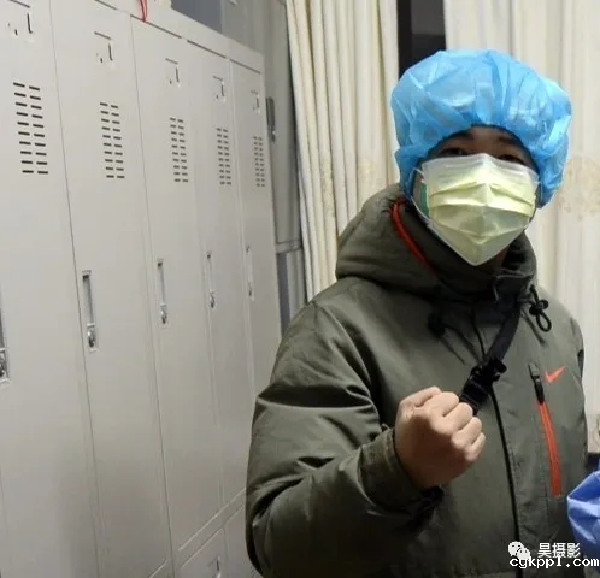 新闻战“疫” 镜头狙击