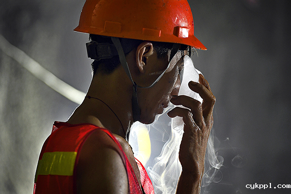 人民摄影“金镜头”(2019年度)新闻摄影作品评选圆满结束 人民摄影“金镜头”(2019年度)新闻摄影作品评选圆满结束