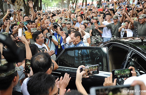 人民摄影“金镜头”(2019年度)新闻摄影作品评选圆满结束 人民摄影“金镜头”(2019年度)新闻摄影作品评选圆满结束