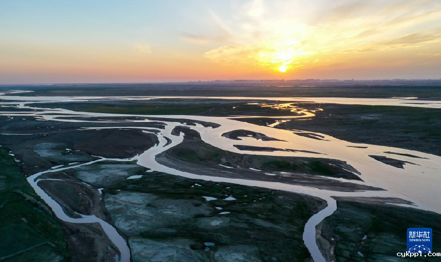 无人机航拍：内蒙古塞上黄河 风光壮美