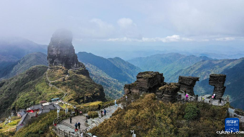 感受摄影构图魅力 天空之眼瞰贵州梵净山