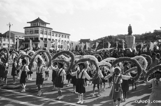与城市共成长,一位威海摄影人的光影城记