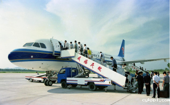 与城市共成长,一位威海摄影人的光影城记