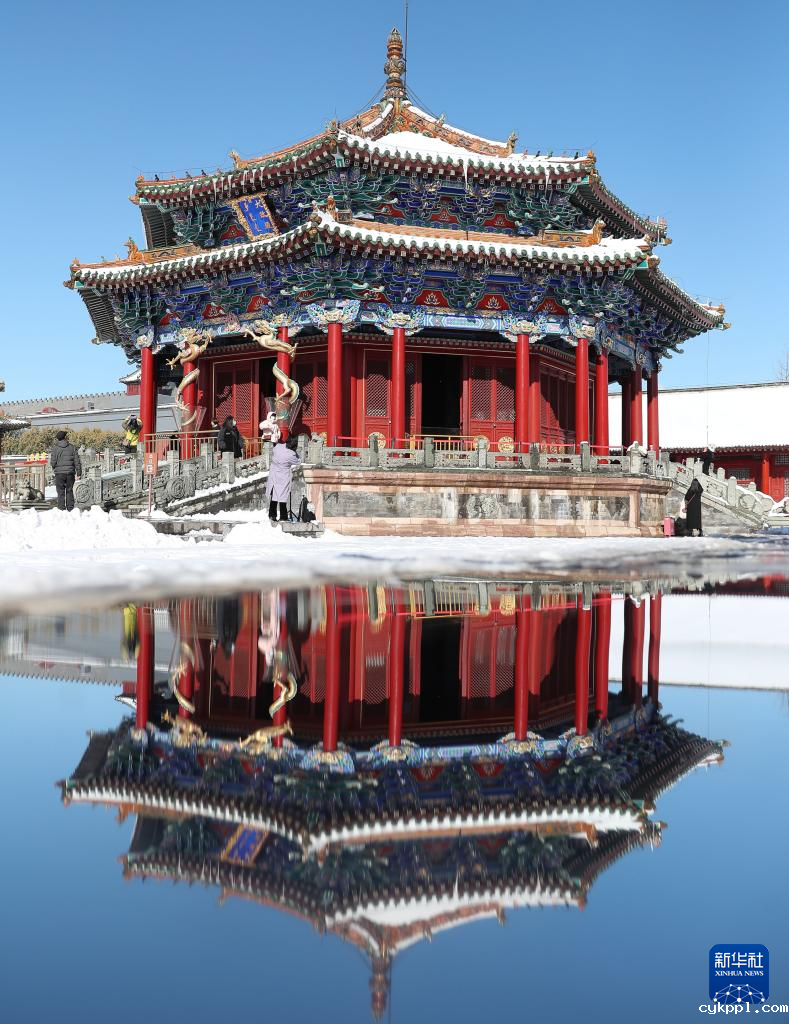 震撼人心！摄影师直击各地初雪飘